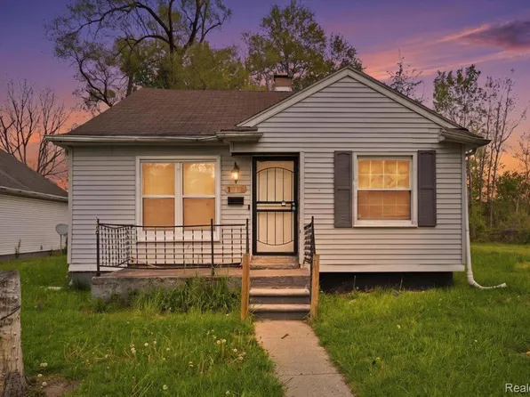 15334 Chapel St, Detroit, MI 48223