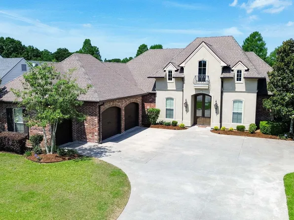 120 Genna Ln, Youngsville, LA 70592