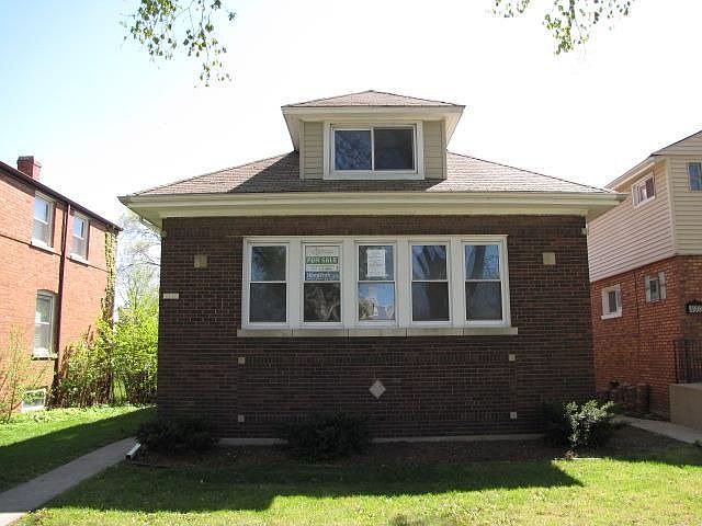 1st image of 4000 Van Buren St