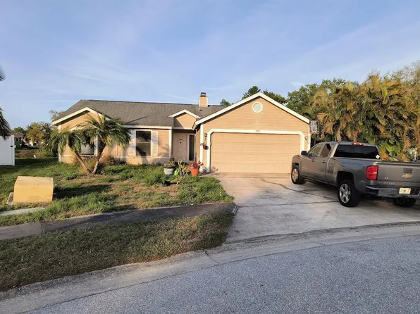 3715 75th Dr E, Sarasota, FL 34243