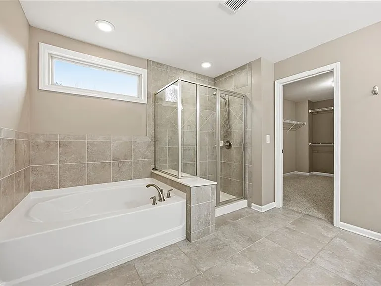 2002 Blossom Hill Dr — Photo 19