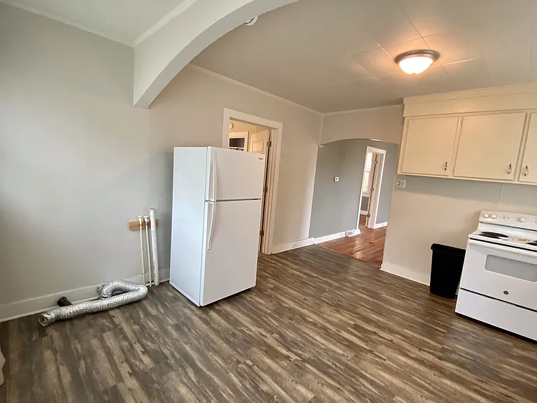 1806 Owens Rd — Photo 18