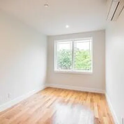 Rented by Owner | media 12