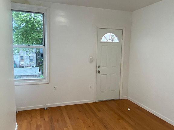 4th image of 2848 W 19th St #2R