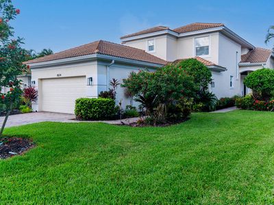 8574 Pepper Tree Way, Naples, FL, 34114