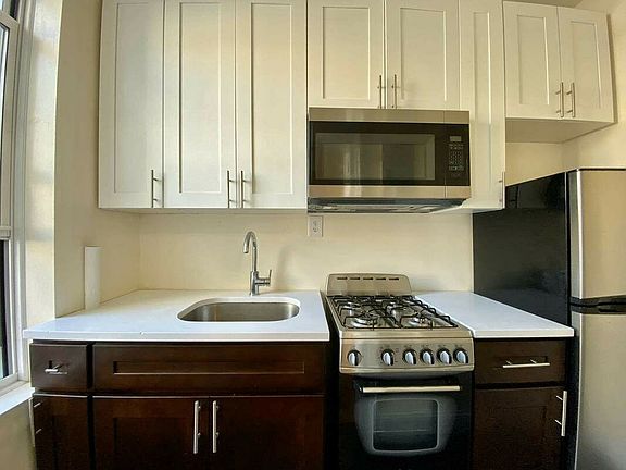 4th image of 150 Ocean Ave APT 6B