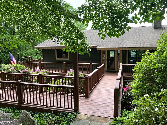 2nd image of 226 Moon Ridge Dr