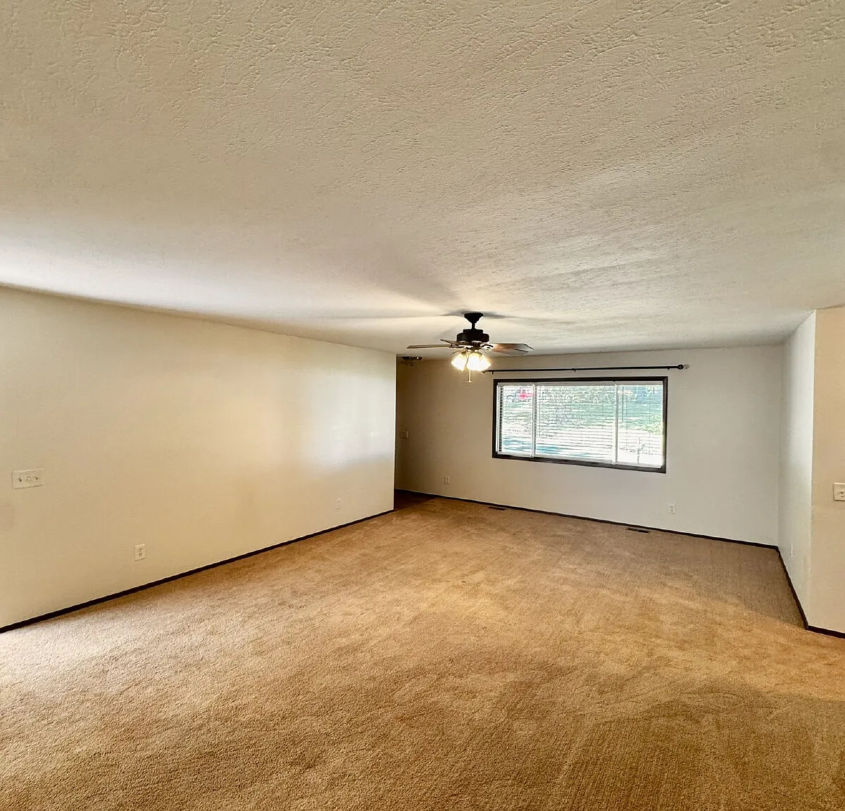 2 bed, 2.0 bath, 1475 sqft, $1,780 — Photo 4