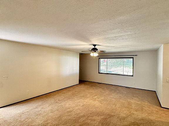 4th image of 9108 Bluff Dr