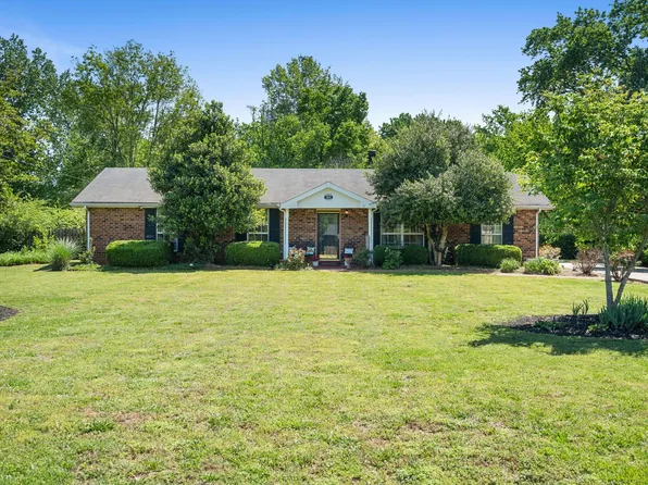 202 Valley View Dr, Smyrna, TN 37167