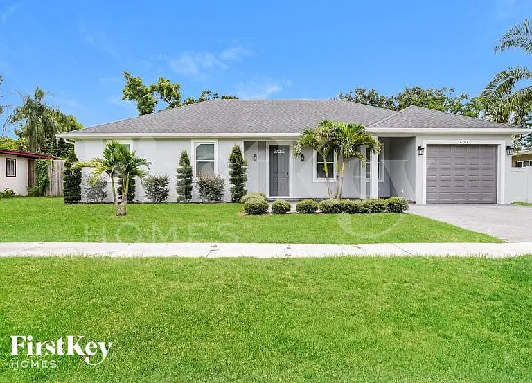 6702 Cocos Dr — Photo 1