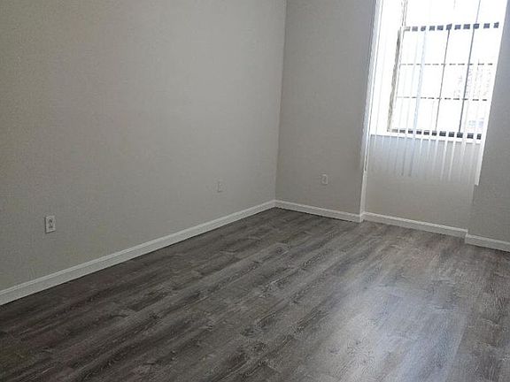 4th image of 2 Weaver St APT 515