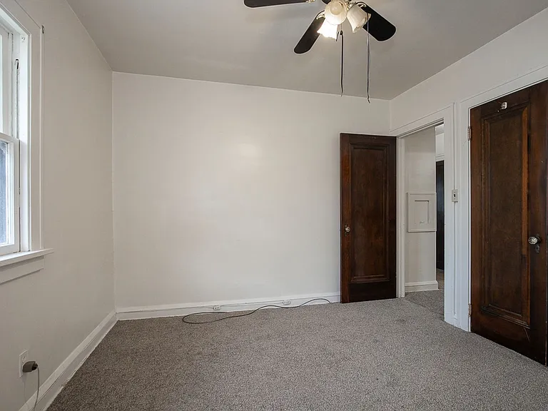 17926 East Park — Photo 7