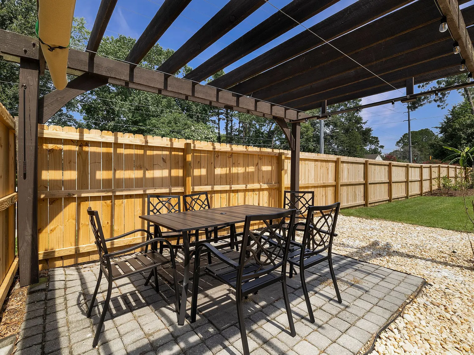 2 bed, 2104 sqft, $3,500 — Photo 3