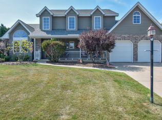 338 Fairhaven Dr, Winthrop Harbor, IL