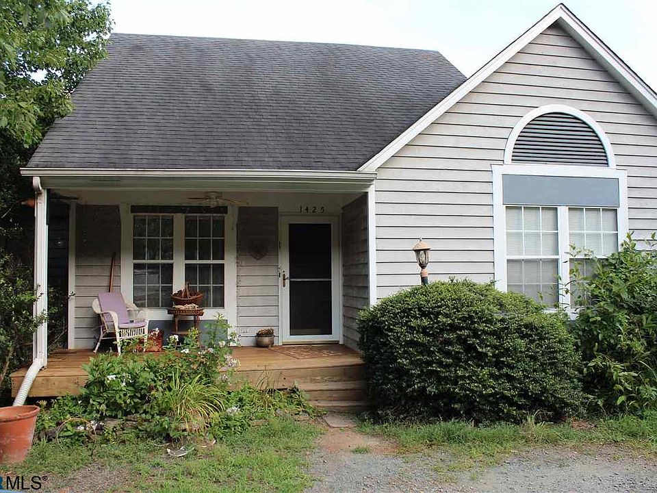 2nd image of 1425 Willow Lake Dr