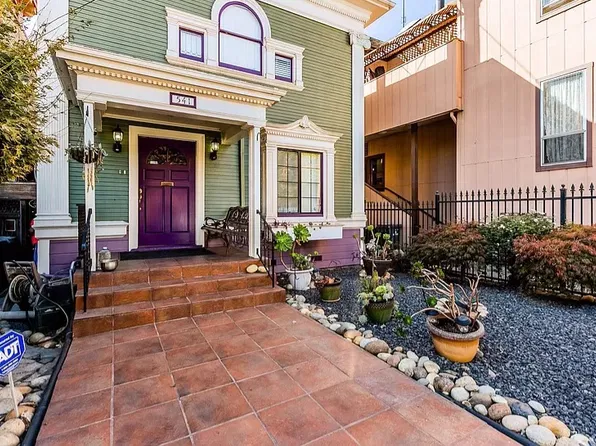 541 33rd St, Oakland, CA