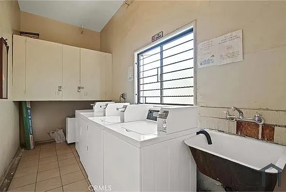1118 S Fairfax Ave #1 — Photo 6