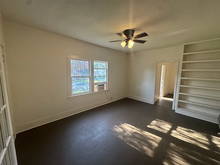 204 Kentucky St — Photo 4