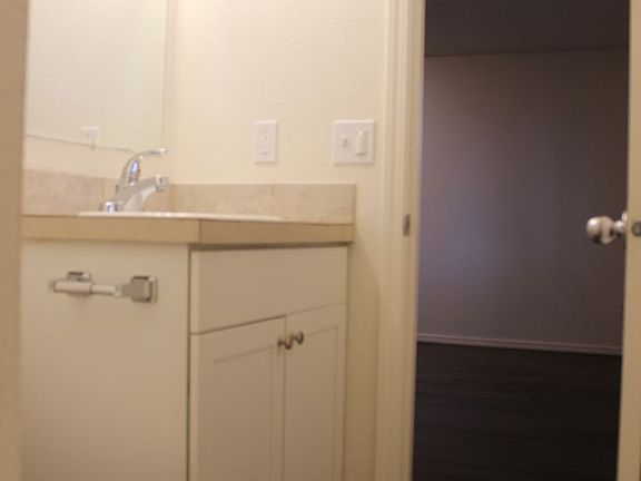 2nd image of 2027 SE Gerhard Dr