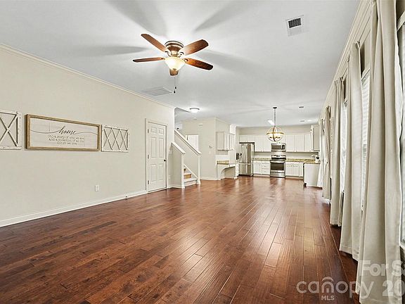 5th image of 115 Charles Farm Dr