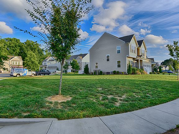 5th image of 9548 Thornecrest Dr