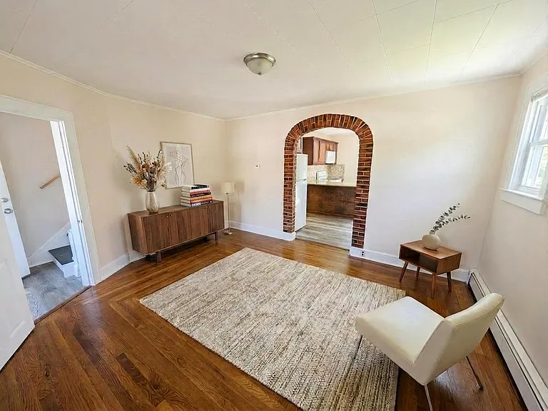 28 Hillside Ave — Photo 8