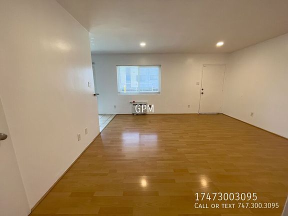 3rd image of 514 W Huntington Dr APT E