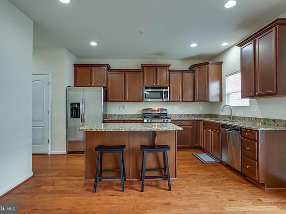 2nd image of 2879 Coppersmith Pl