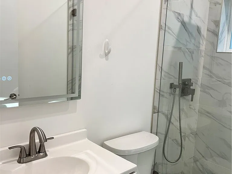 1298 N Dominion Ave — Photo 12