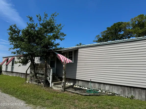 139 Virgie Mae Lane, Harkers Island, NC 28531