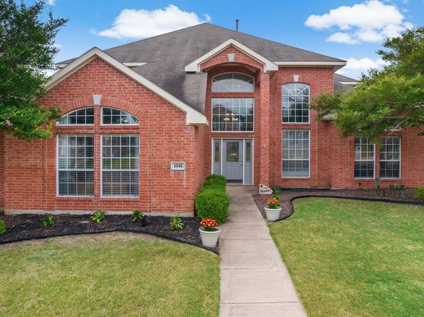 1042 Fireside Dr