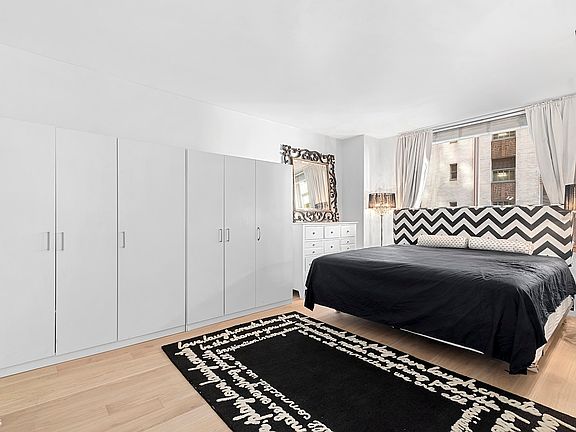 5th image of 235 E 40th St APT 2G