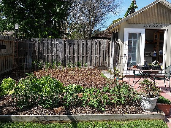 5th image of 4381 Sycamore Pass Ct W