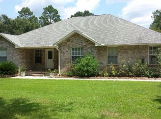 5786 Pine Ridge Dr, Milton, FL 32570