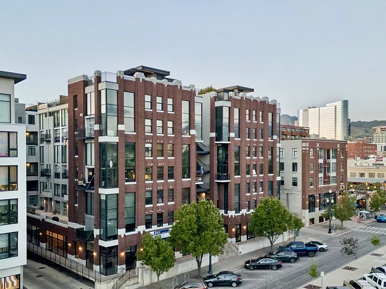 360 W Broadway #217 — Photo 1