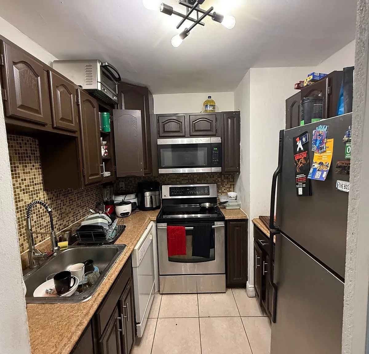 2 bed, 816 sqft, $2,150 — Photo 2