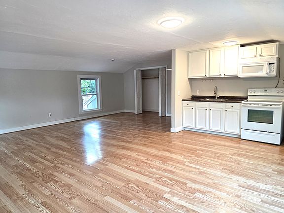 5th image of 89 S Main St #B-2