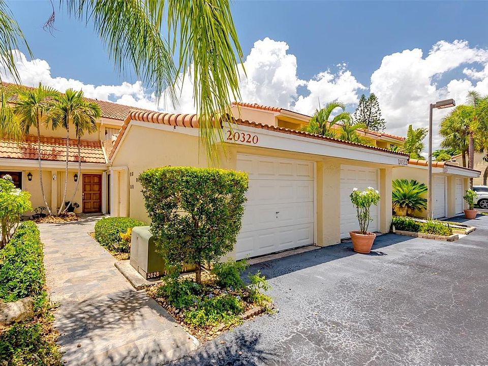 1st image of 20320 NE 34th Ct