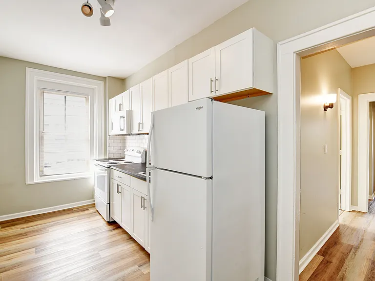 1445 E Main St #A — Photo 15