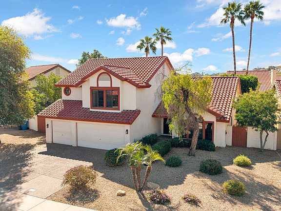 3rd image of 1843 E SHEENA Drive