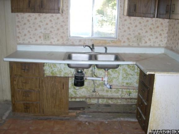 3rd image of 2190 Bermuda Dr