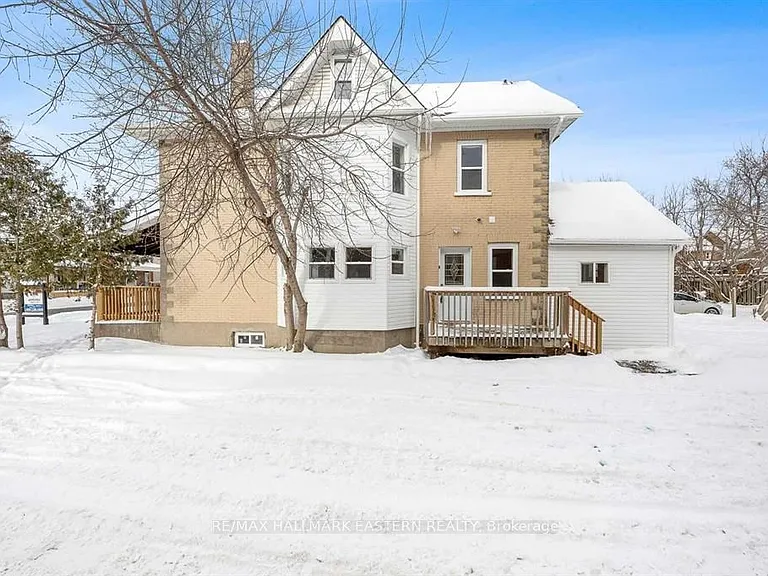 184 Park St N #MAIN FLOOR — Photo 3