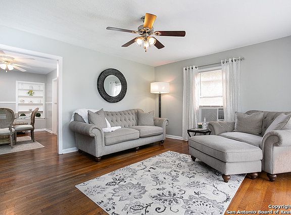 3rd image of 726 W Gerald Ave