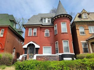 5249 Vernon Ave, Saint Louis, MO 63113