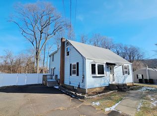 37 Mildred Rd, Meriden, CT 06450
