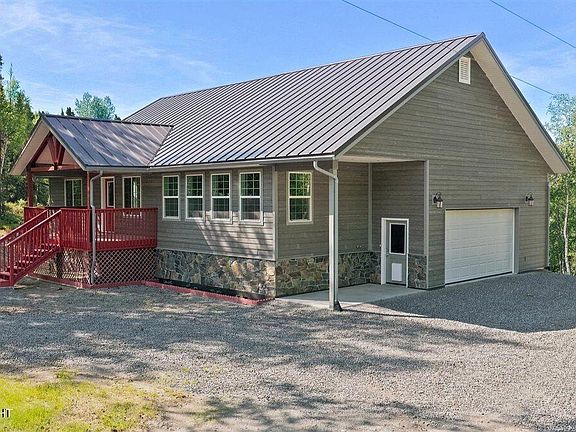 4th image of 36400 Lambeau Ct