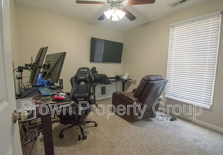 3006 Burton Dr — Photo 23
