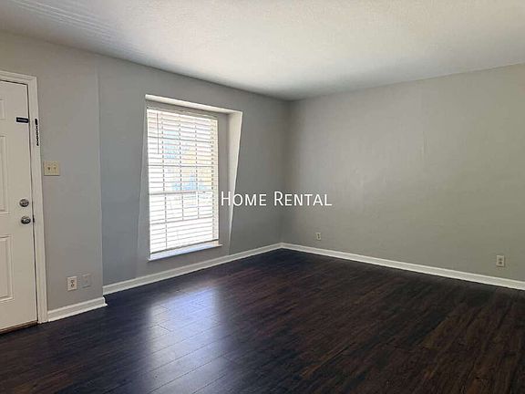 3rd image of 2102 5th Ave N APT 12