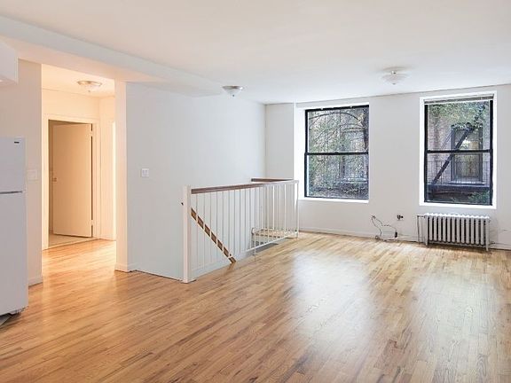 2nd image of 310 W 95th St #2